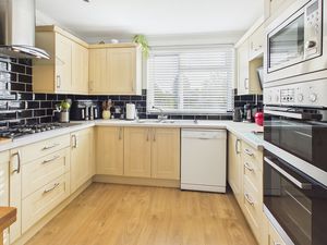 Kitchen 2 - click for photo gallery